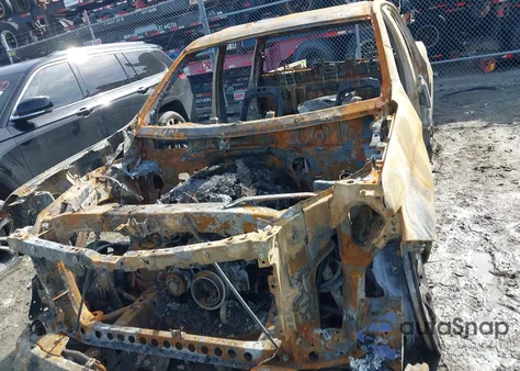 2024 Chevrolet Silverado 1500 4Wd Short Bed Rst из США, поврежденный, VIN 3GCUDEED4RG277743